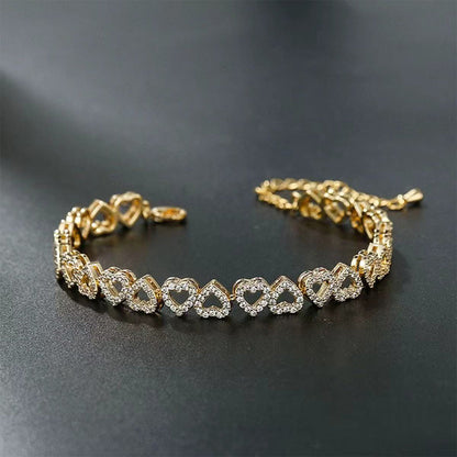 🎉 2026 Sale — Over 23,800 Sold!💖 Women's Elegant Sparkling Heart Bracelet – Shiny ✨